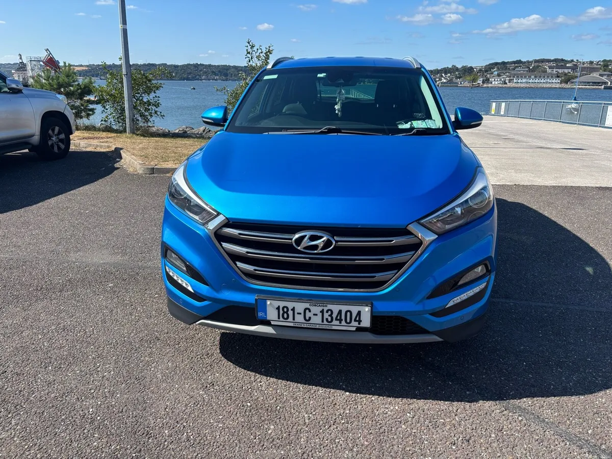 Hyundai Tucson Executive LOW MILAGE - Image 2