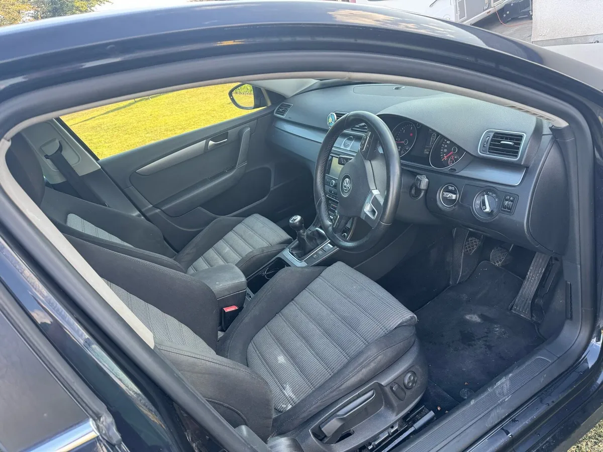 Vw Passat - Image 5