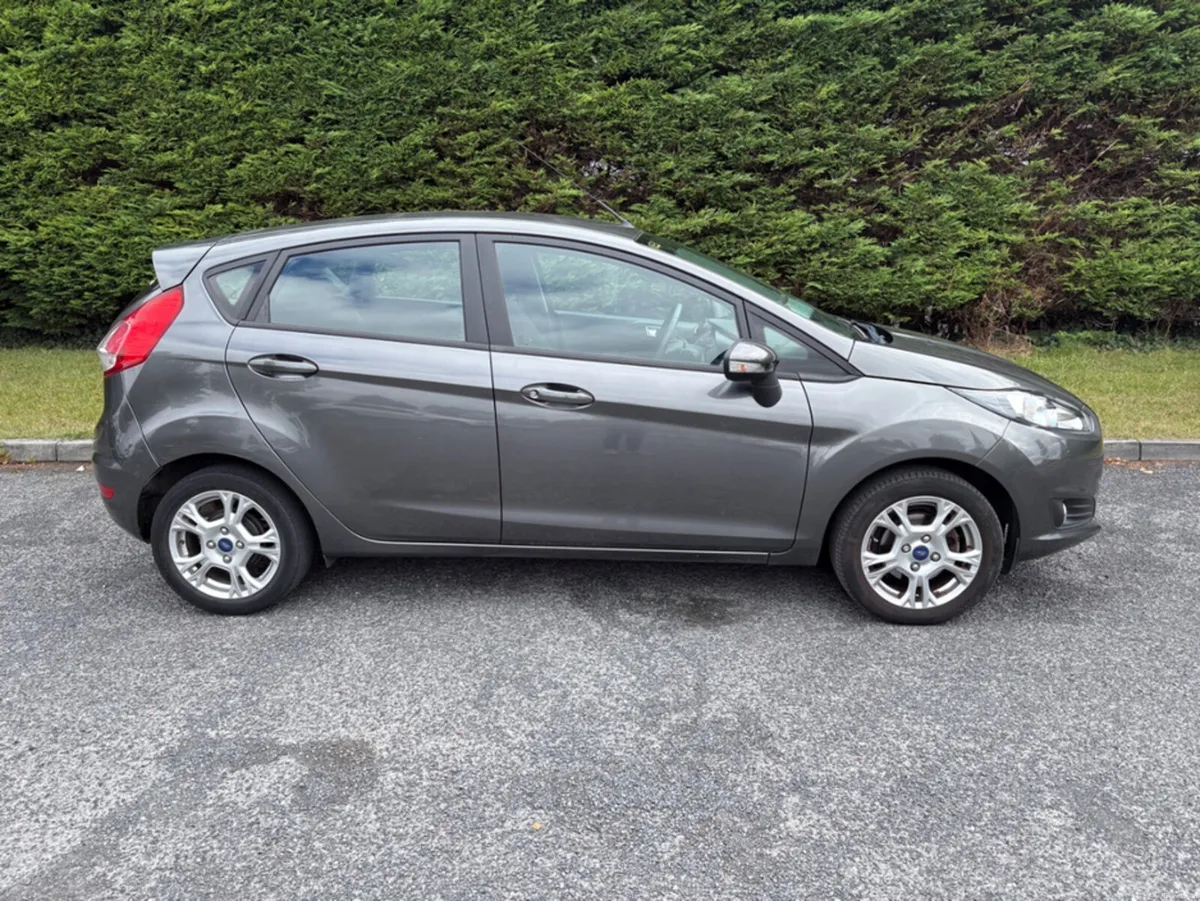 Ford Fiesta ZETEC 1.0 65PS M5 4DR MCA CB1 CNN - Image 5