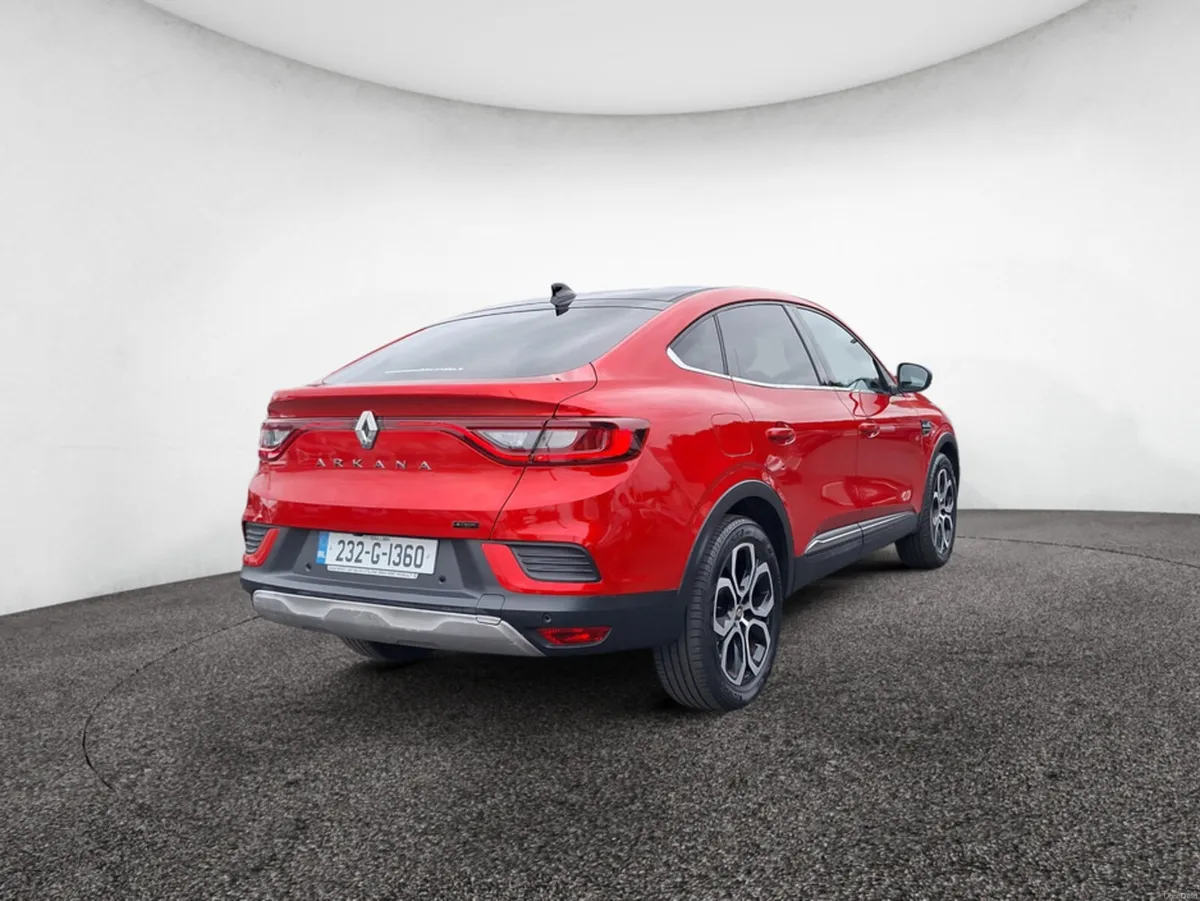 Renault Arkana TECHNO E-TECH HYBRID 14 - Image 5