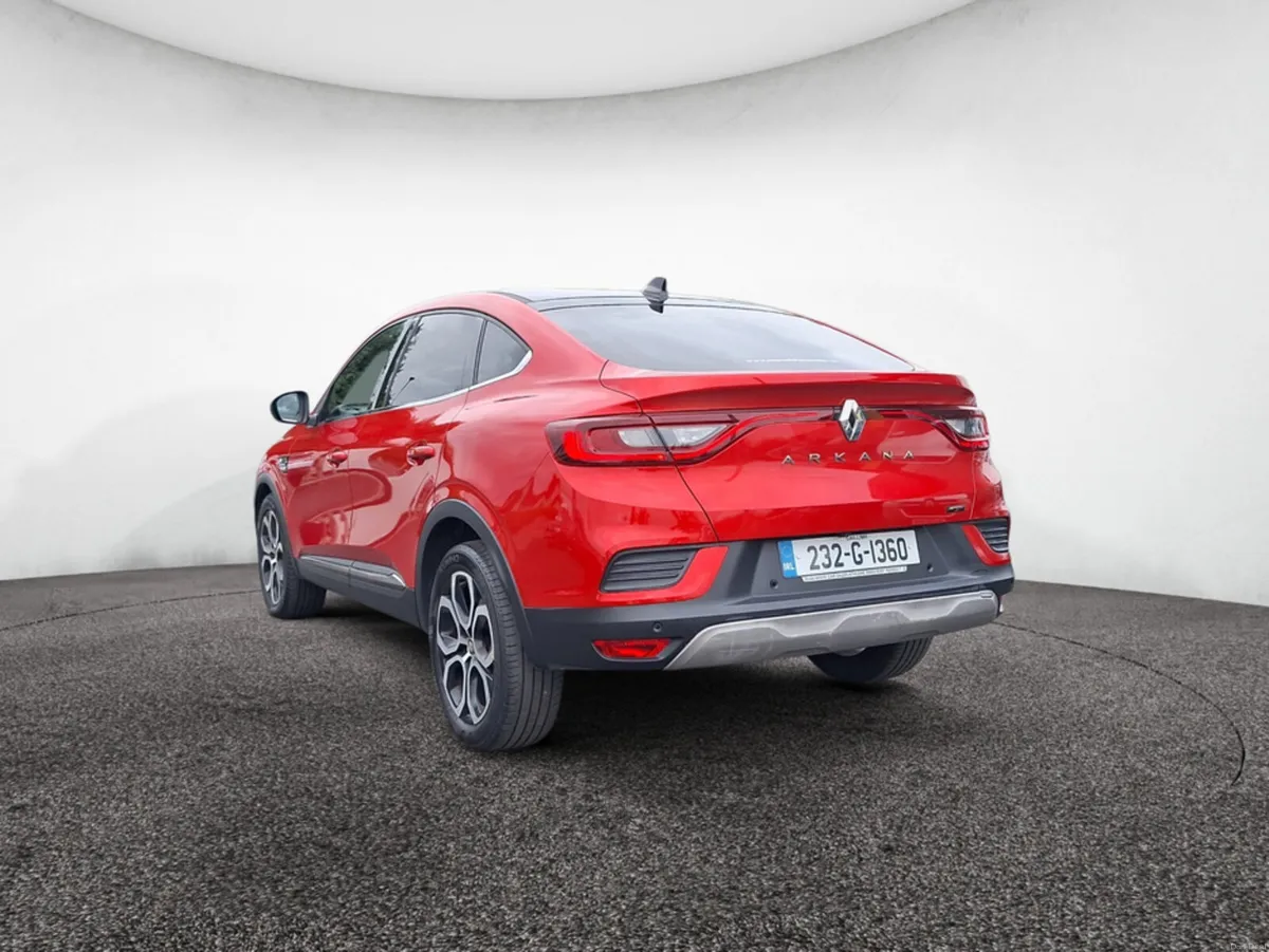 Renault Arkana TECHNO E-TECH HYBRID 14 - Image 4