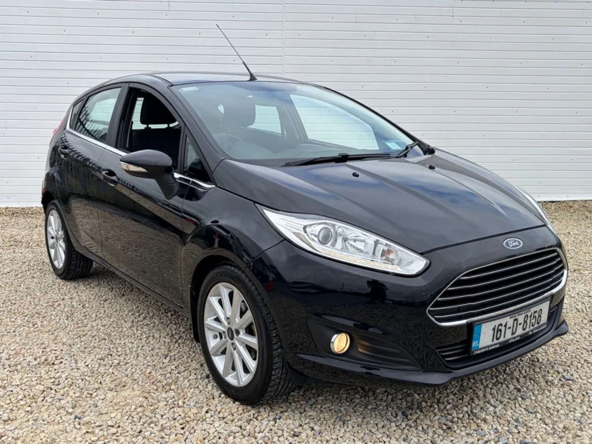 Ford Fiesta MCA TITANIUM 1.25 60PS M5 5 5DR 4DR - Image 5