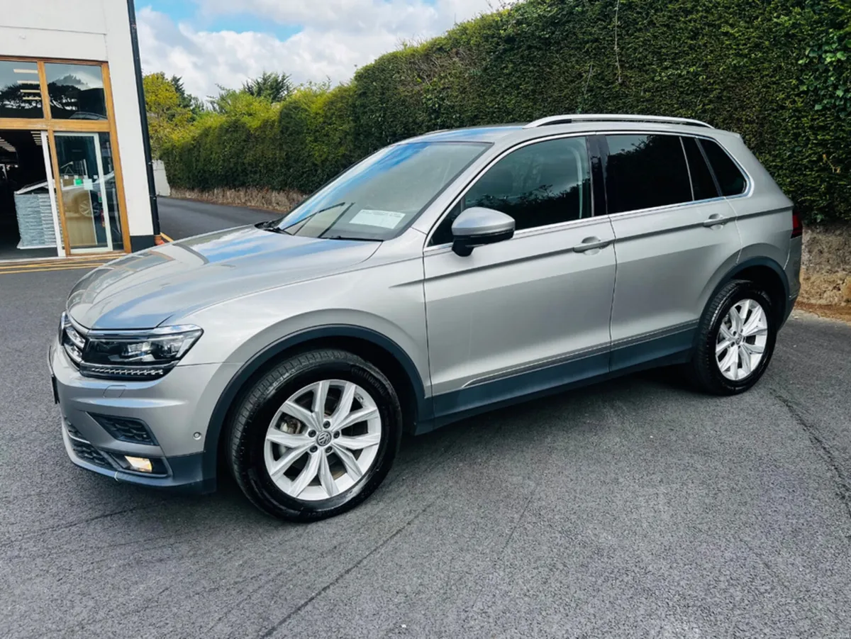 Volkswagen Tiguan 2..0 AUTOMATIC HI - LINE - Image 6