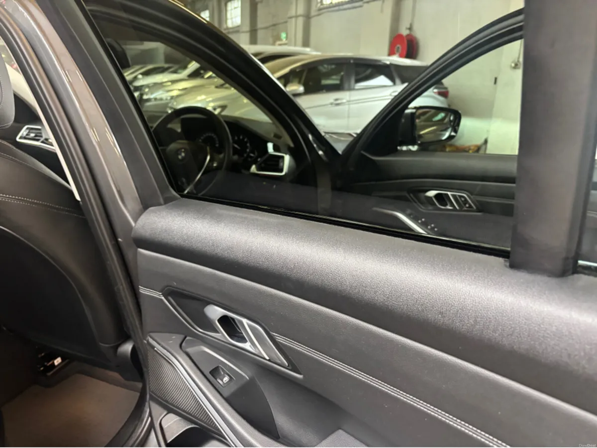BMW 3-Series I SPORT 3SSN 4DR AUTO - Image 4