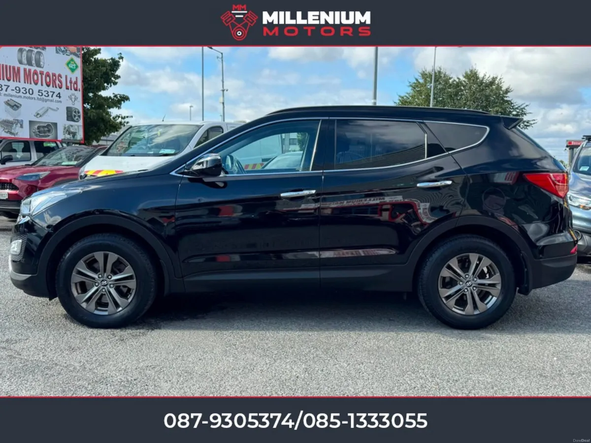 Hyundai Santa Fe LOW KMS// NEW NCT// TAXED// - Image 5
