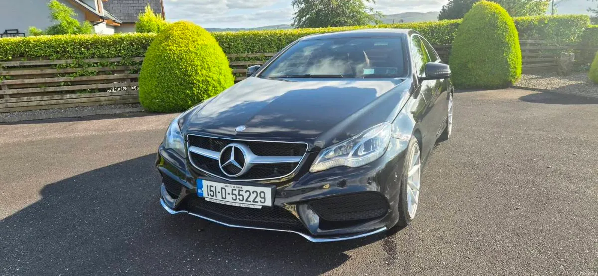 2015 MERCEDES E220 COUPE  LOW MILEAGE - Image 6
