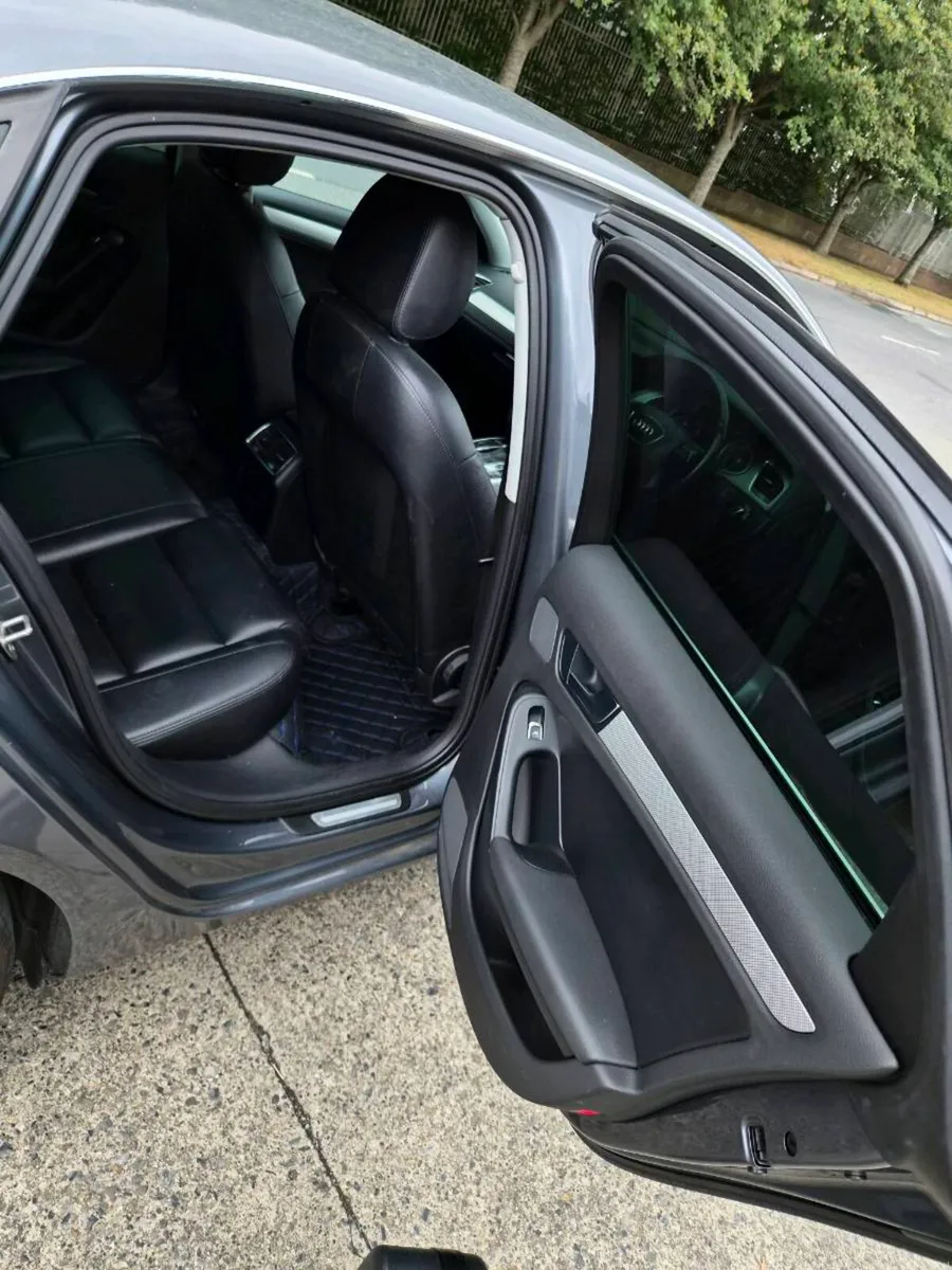 Audi A4 saloon - Image 6