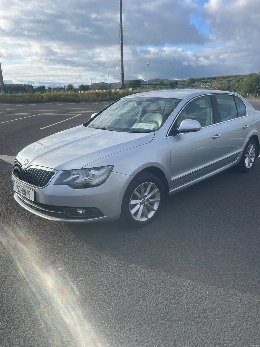 Skoda Superb 2015 - Image 2