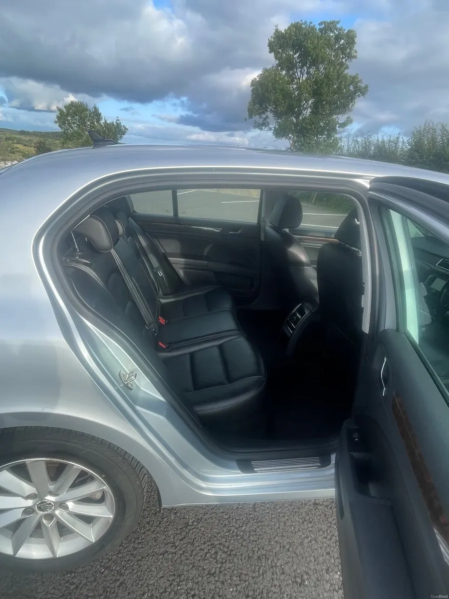 Skoda Superb 2015 - Image 4