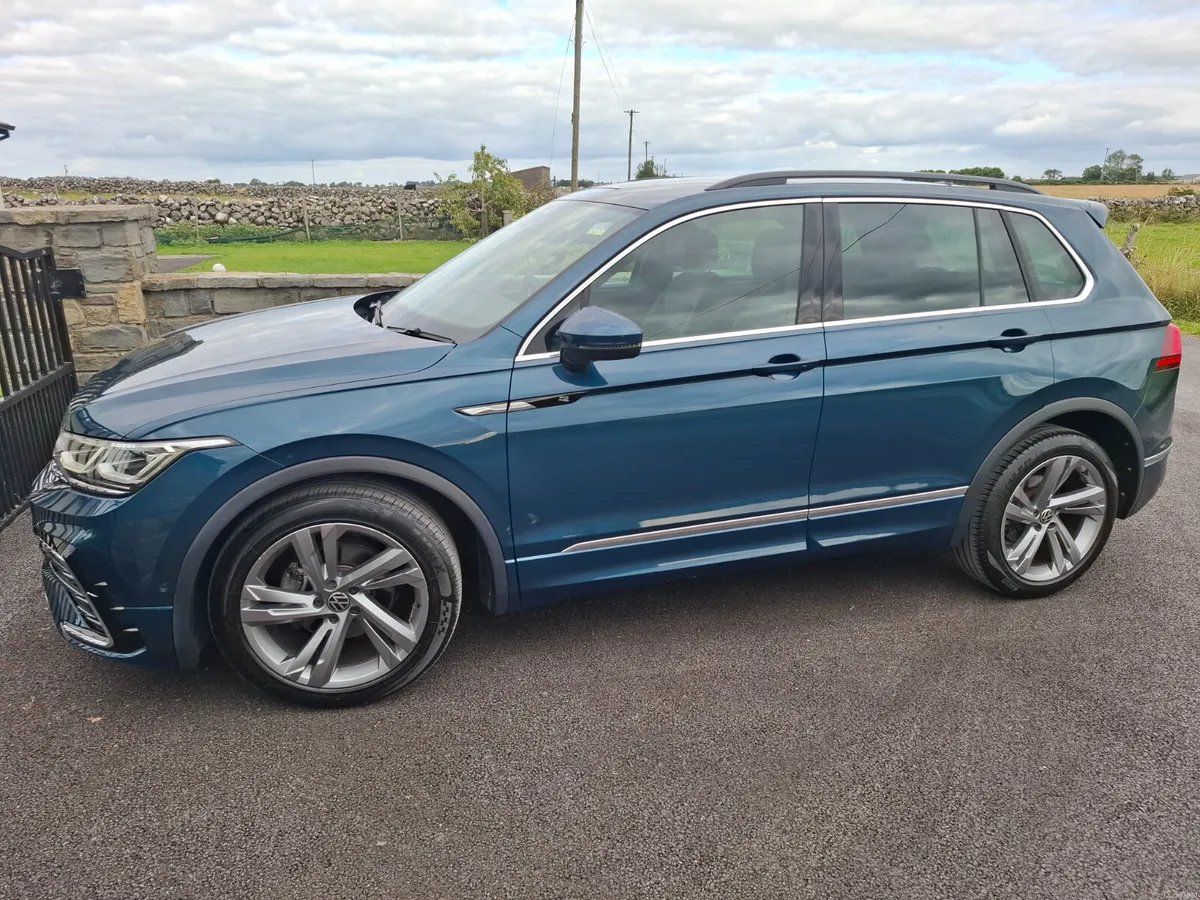 VW Tiguan 2024 RLine Very LOW MILES - Image 4