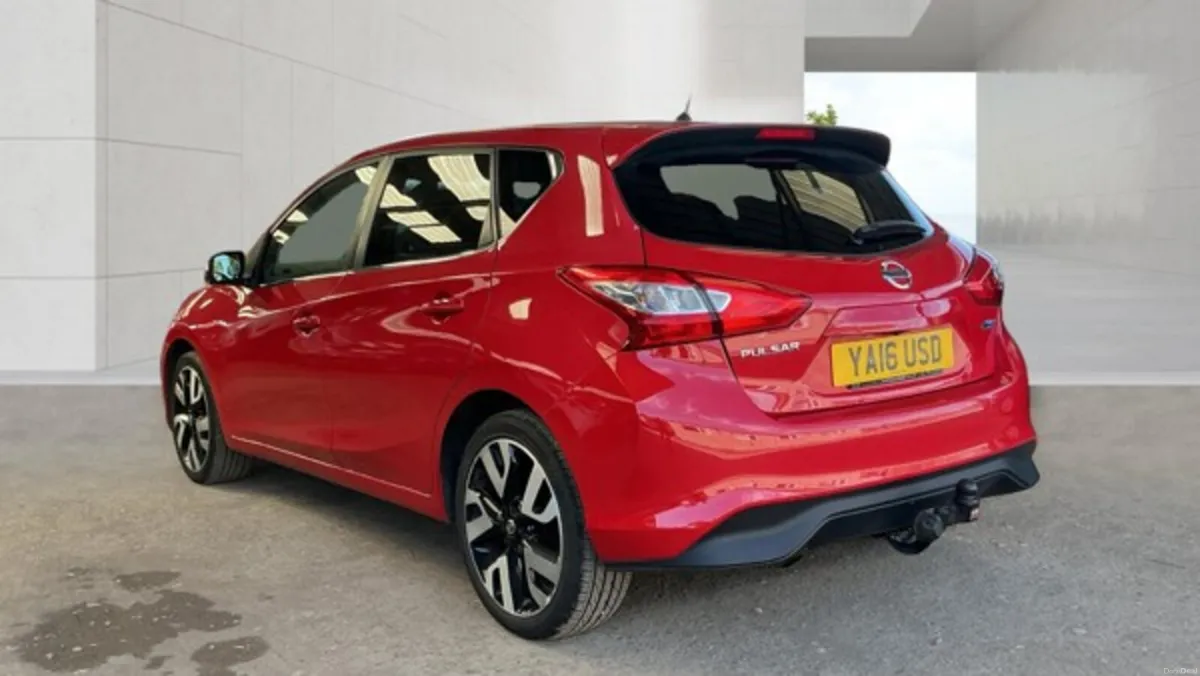 Nissan Pulsar Tekna - Image 3
