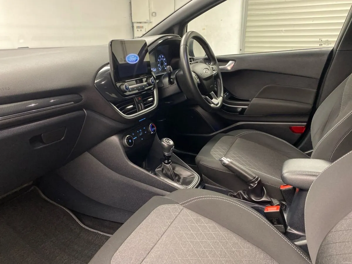 Ford Fiesta 1.0T EcoBoost 100PS Titanium - Image 2