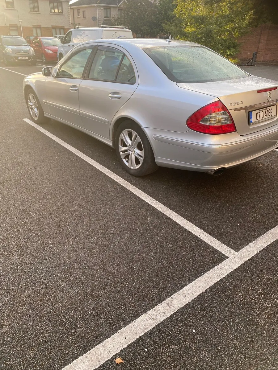 Mercedes E200 Kompressor - Image 6