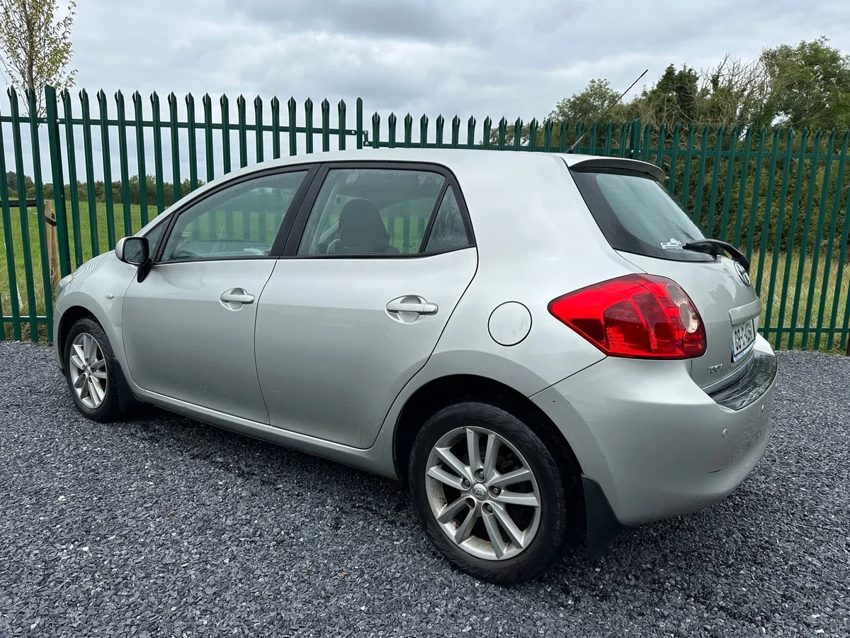 Toyota Auris - Image 4