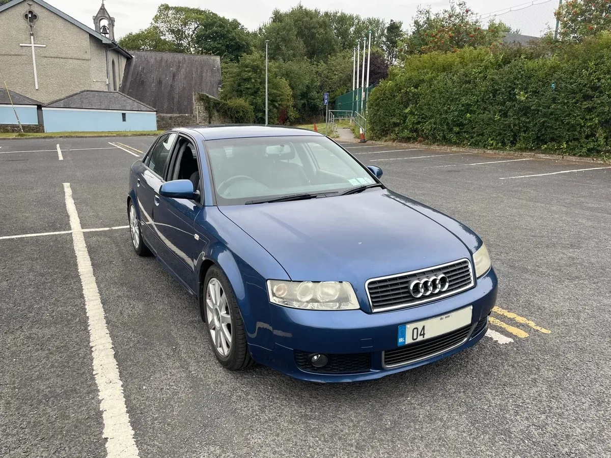 Audi A4 2004 - Image 2