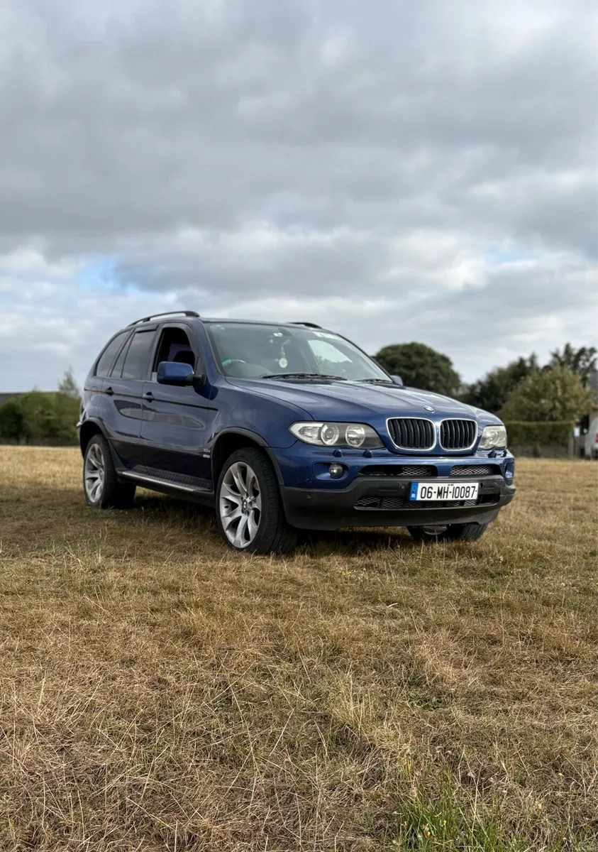 BMW X5 E53 Commercial - Image 1