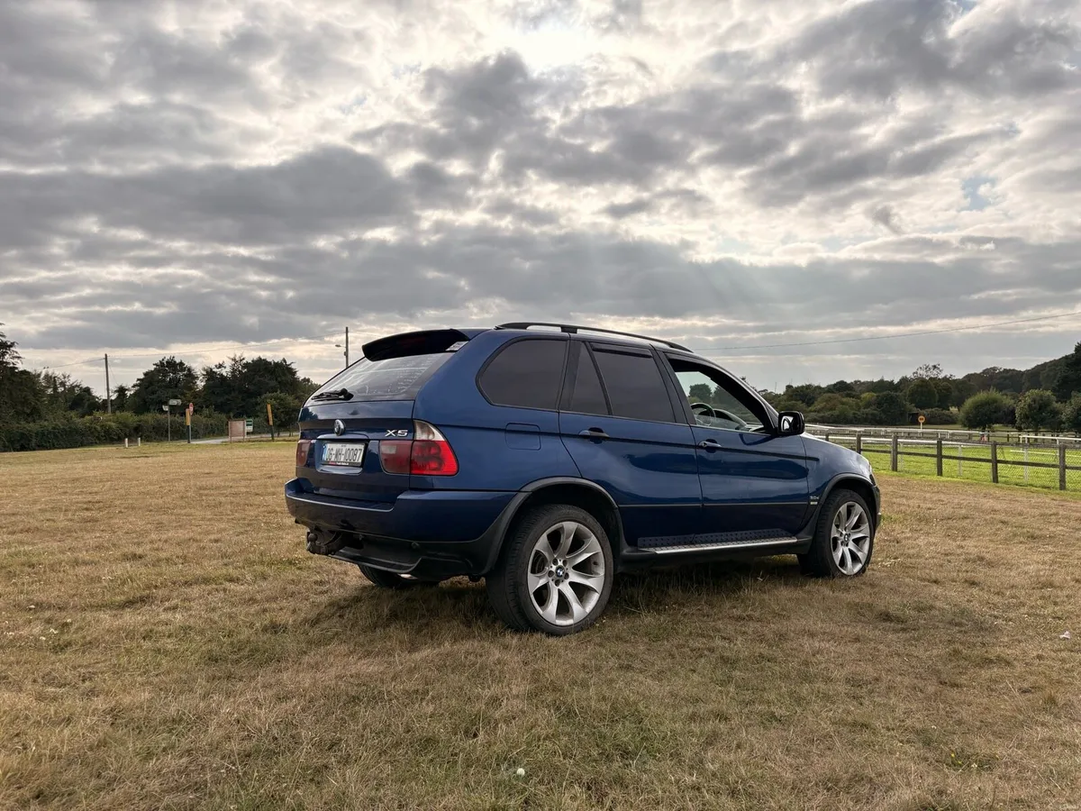 BMW X5 E53 Commercial - Image 3