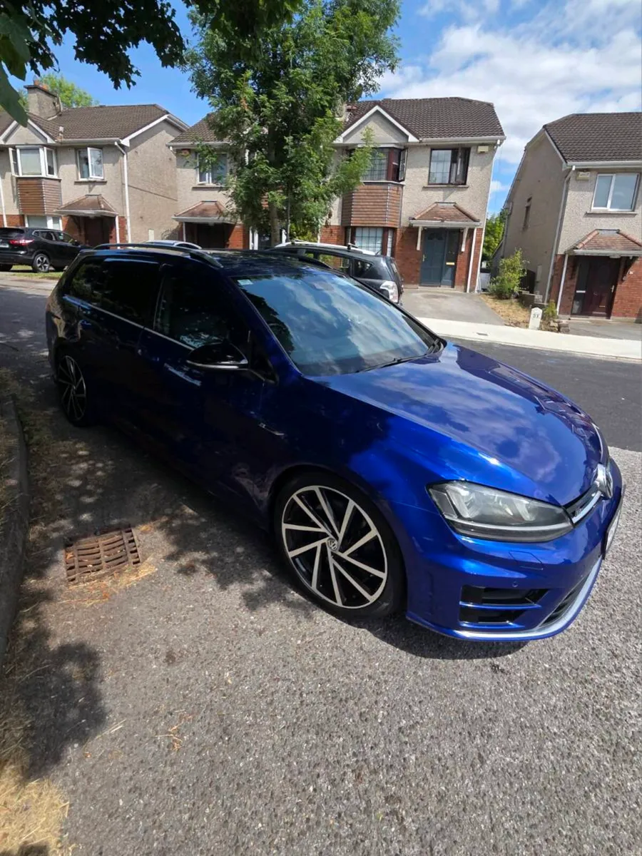 Volkswagen Golf R Estate 300bhp TSI 4MOTION - Image 2