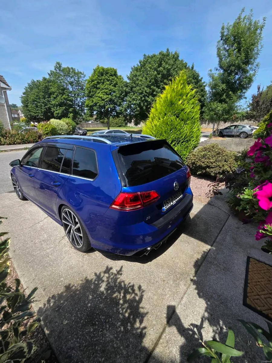 Volkswagen Golf R Estate 300bhp TSI 4MOTION - Image 5