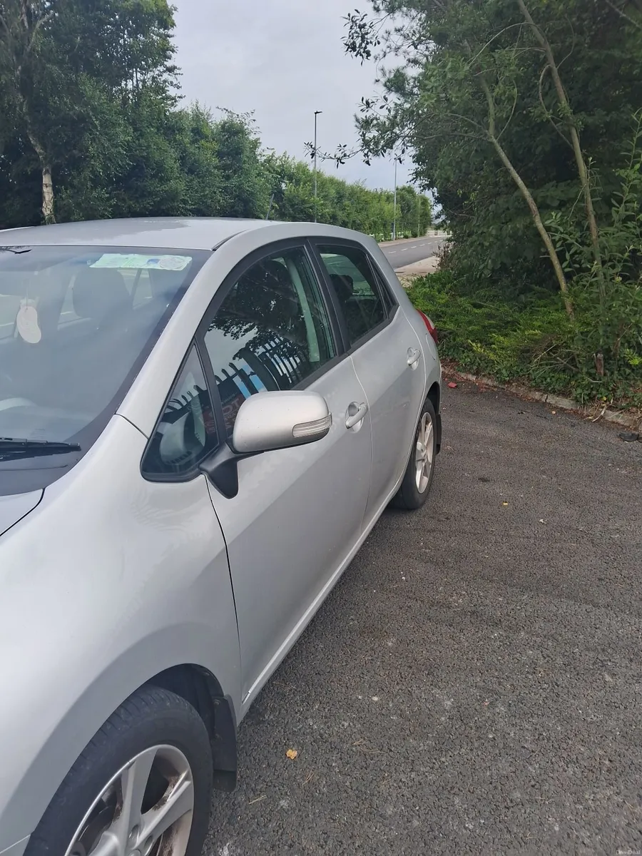 Toyota Auris 2010 - Image 6