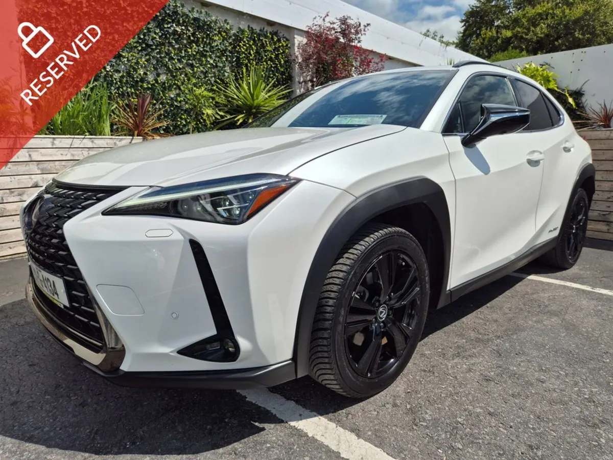 Lexus UX 2.0 HYBRID / LUX SPEC / LOW MILEAGE / TAX - Image 1