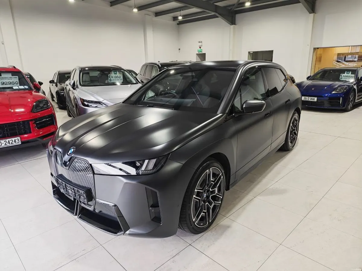 BMW iX STUNNING ! - Image 2