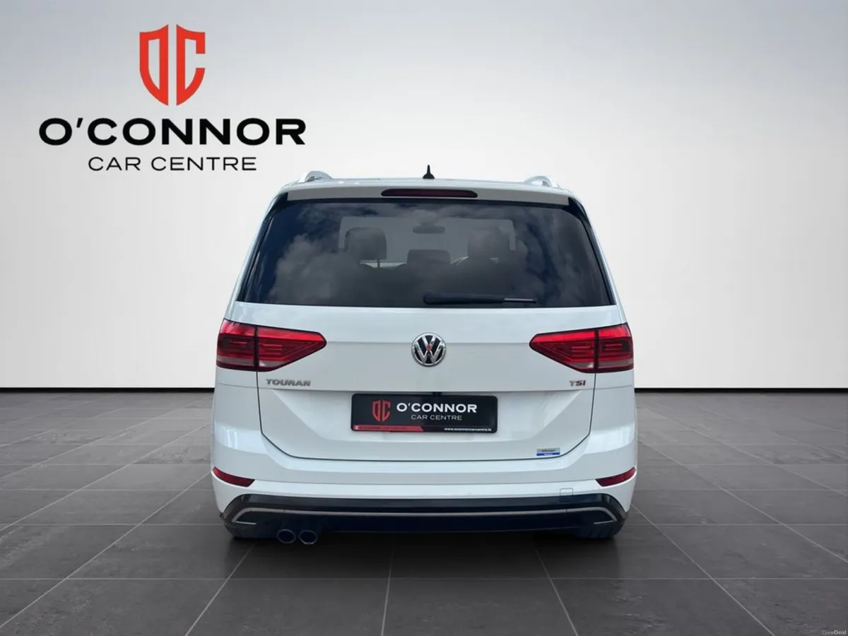 Volkswagen Touran R LINE 1.4 AUTO Seven-seat famil - Image 5
