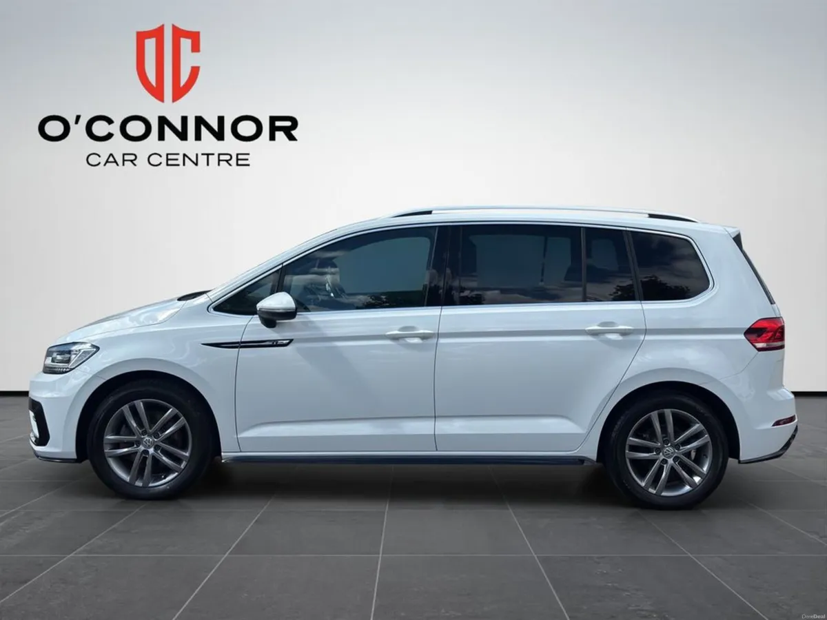 Volkswagen Touran R LINE 1.4 AUTO Seven-seat famil - Image 3