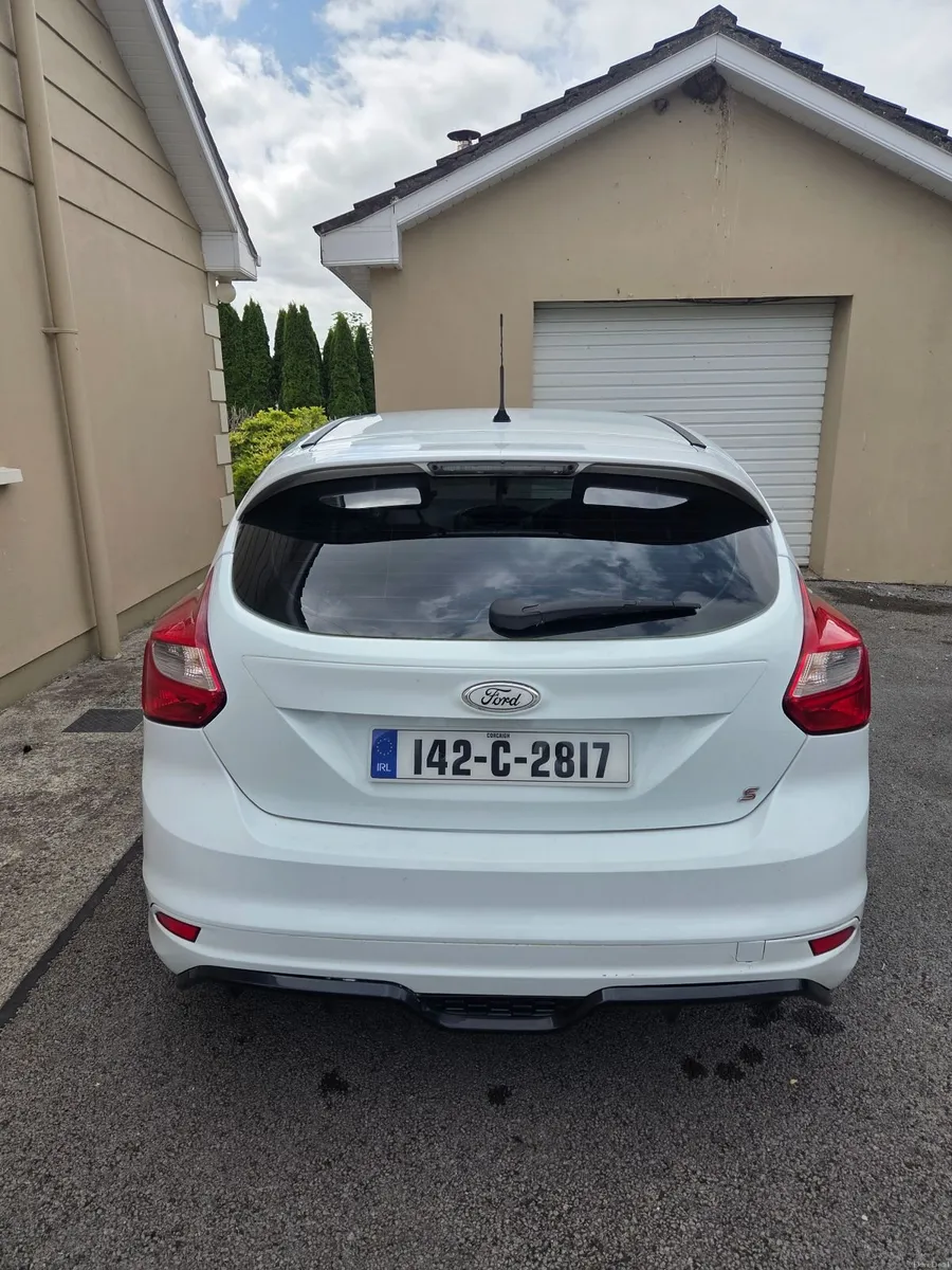 Ford Focus 2014 - Image 3
