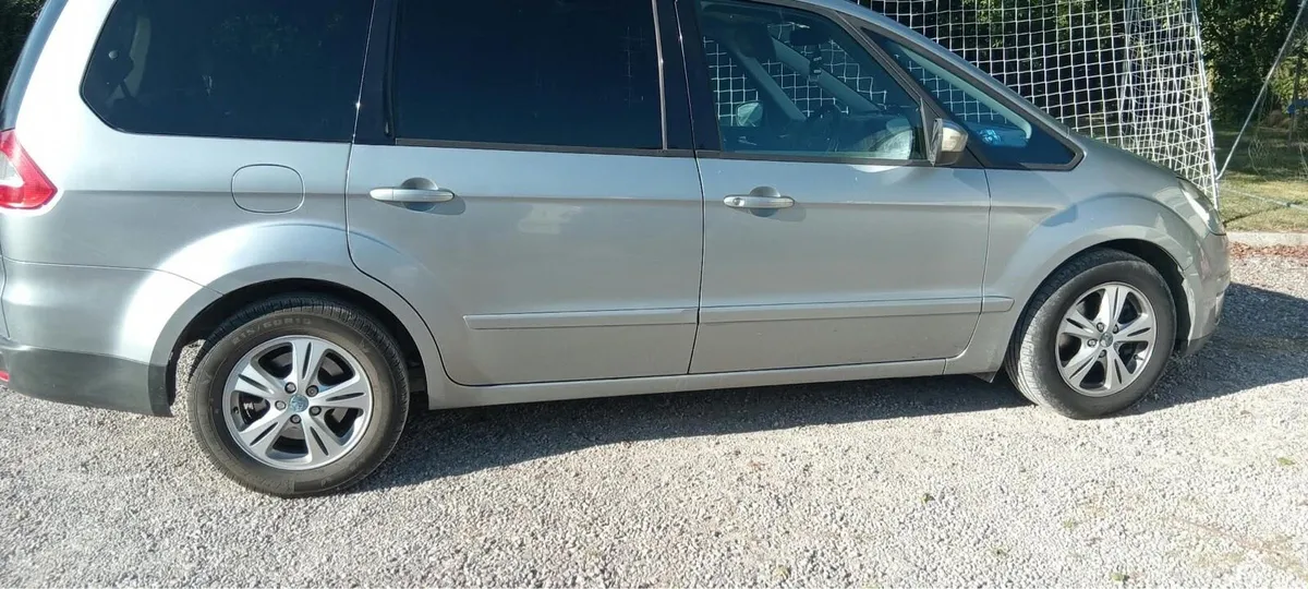 Ford galaxy €2200 open to reasonable offers - Image 1