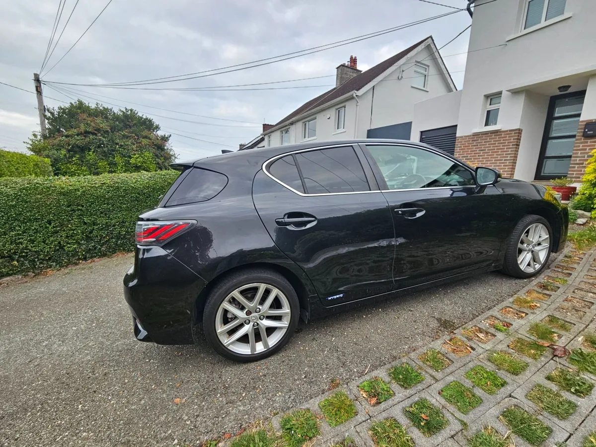 Lexus CT200h Hybrid Sport CVT  2016 - Image 5
