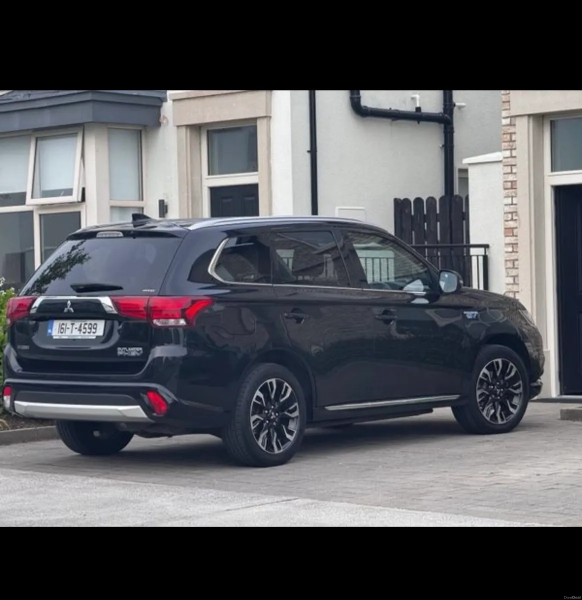 Mitsubishi outlander PHEV - Image 4