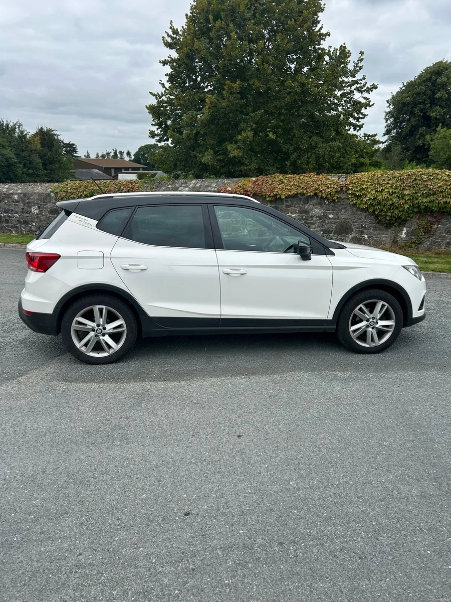 Car - Image 5