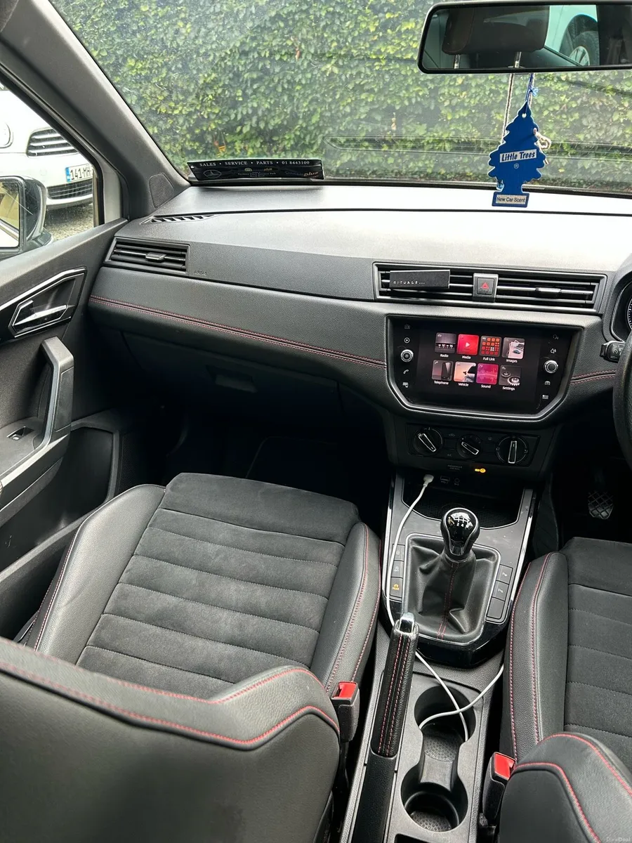 Car - Image 6