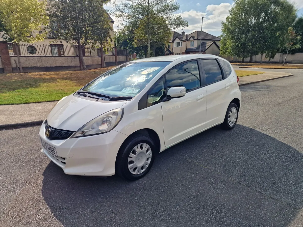 Honda Fit 2013 Automatic 93000km - Image 2