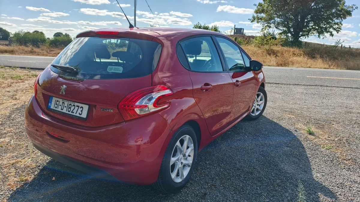 Peugeot 208 2015 - Image 4