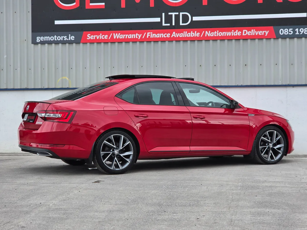 Skoda Superb 2019 2.0 150bhp Sunroof - Image 6