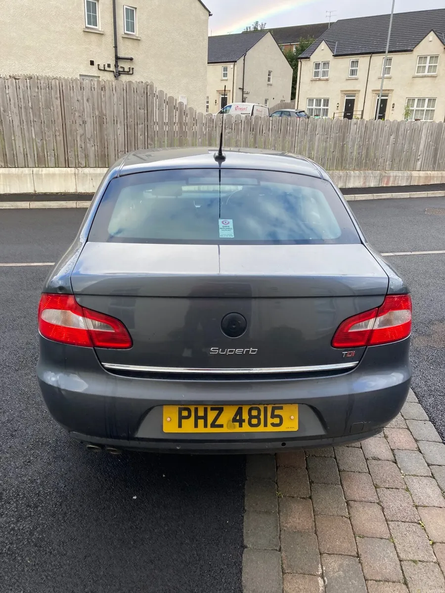Skoda Superb 2009 - Image 6