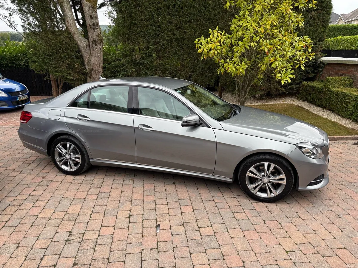 Mercedes e300 hybrid NCT 11/26 Ultra Economical - Image 3