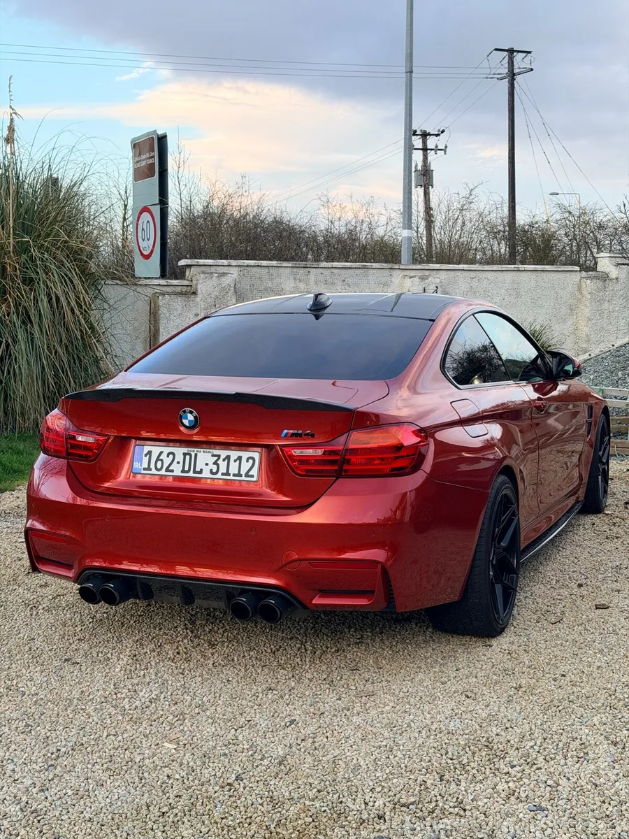 BMW M4 - Image 2