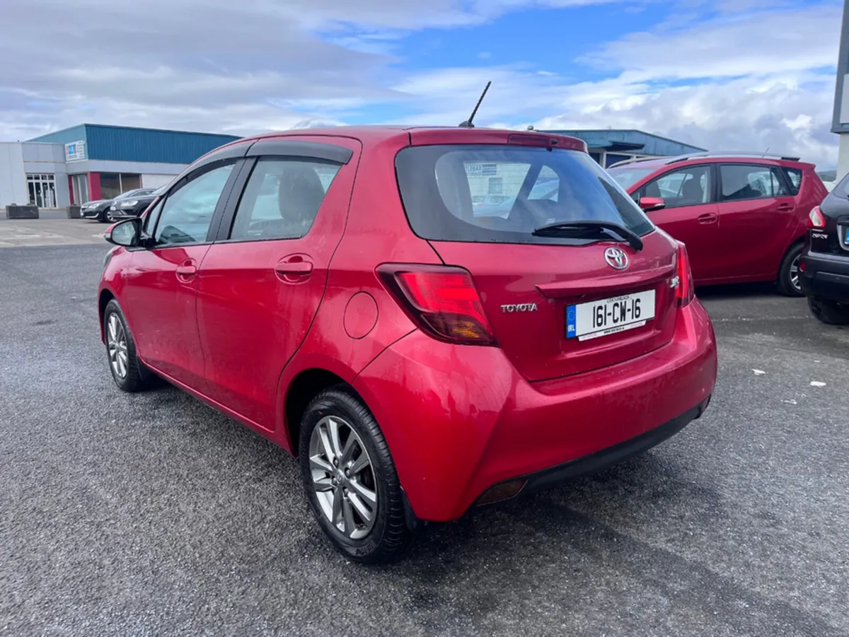 Toyota Yaris 1.0 LUNA 4DR - Image 2
