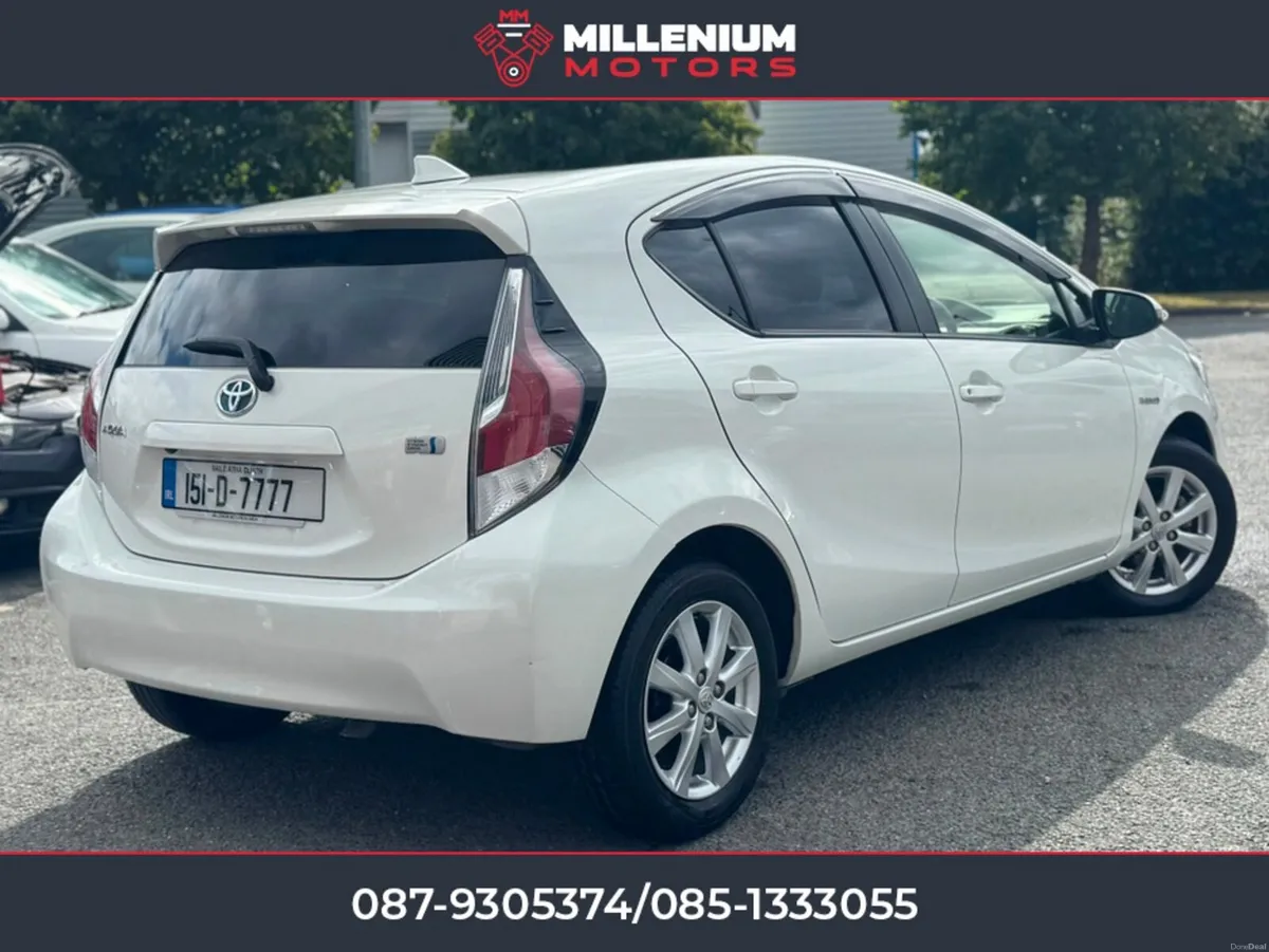 Toyota Aqua LOW KMS//TOP SPEC// - Image 3