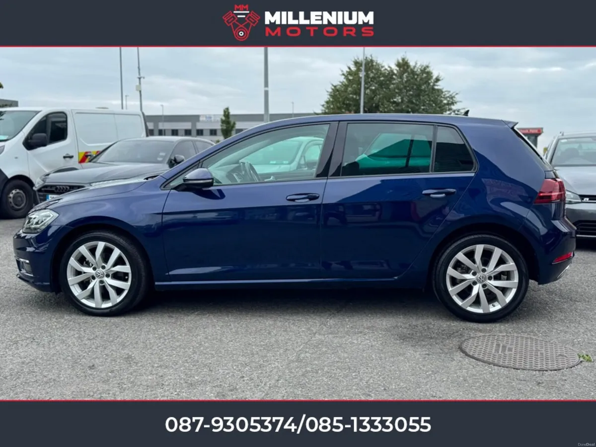 Volkswagen Golf IMMACULATE//TOP SPEC//LOW KMS// - Image 5