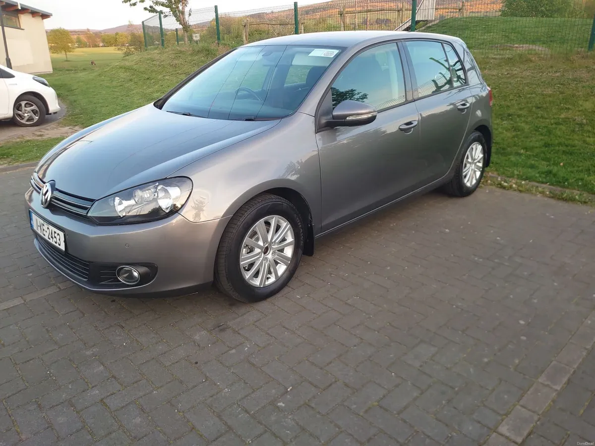 Volkswagen Golf  1.2 AUTO 6500e - Image 5