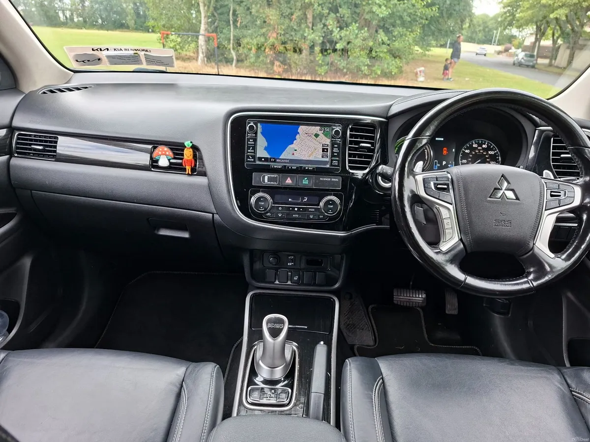 Mitsubishi Outlander 2016 - Image 2