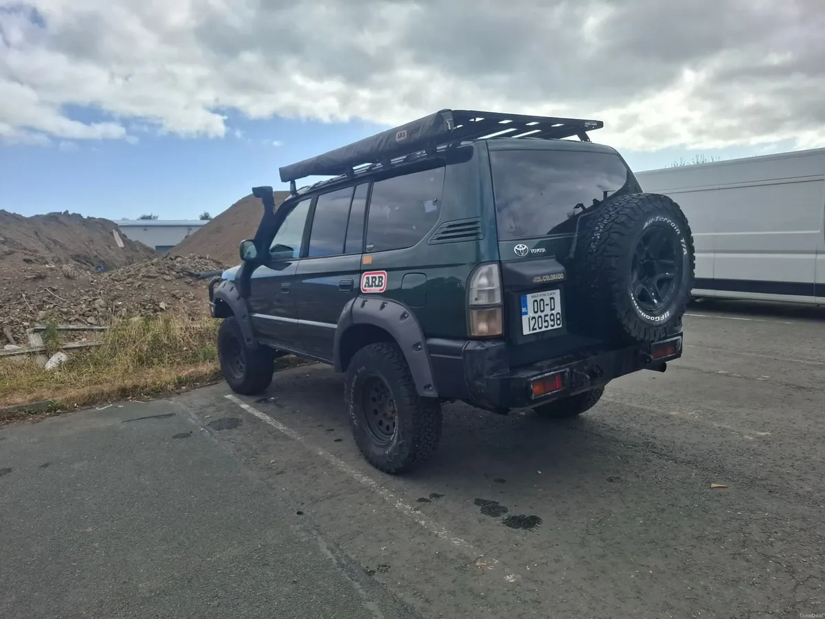 Toyota Land Cruiser 2000 - Image 2