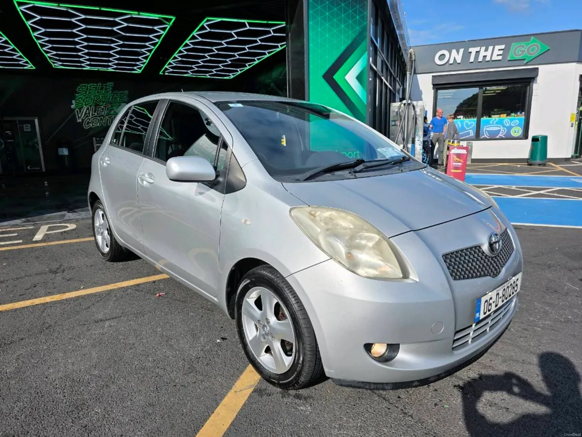Toyota Yaris - Image 2