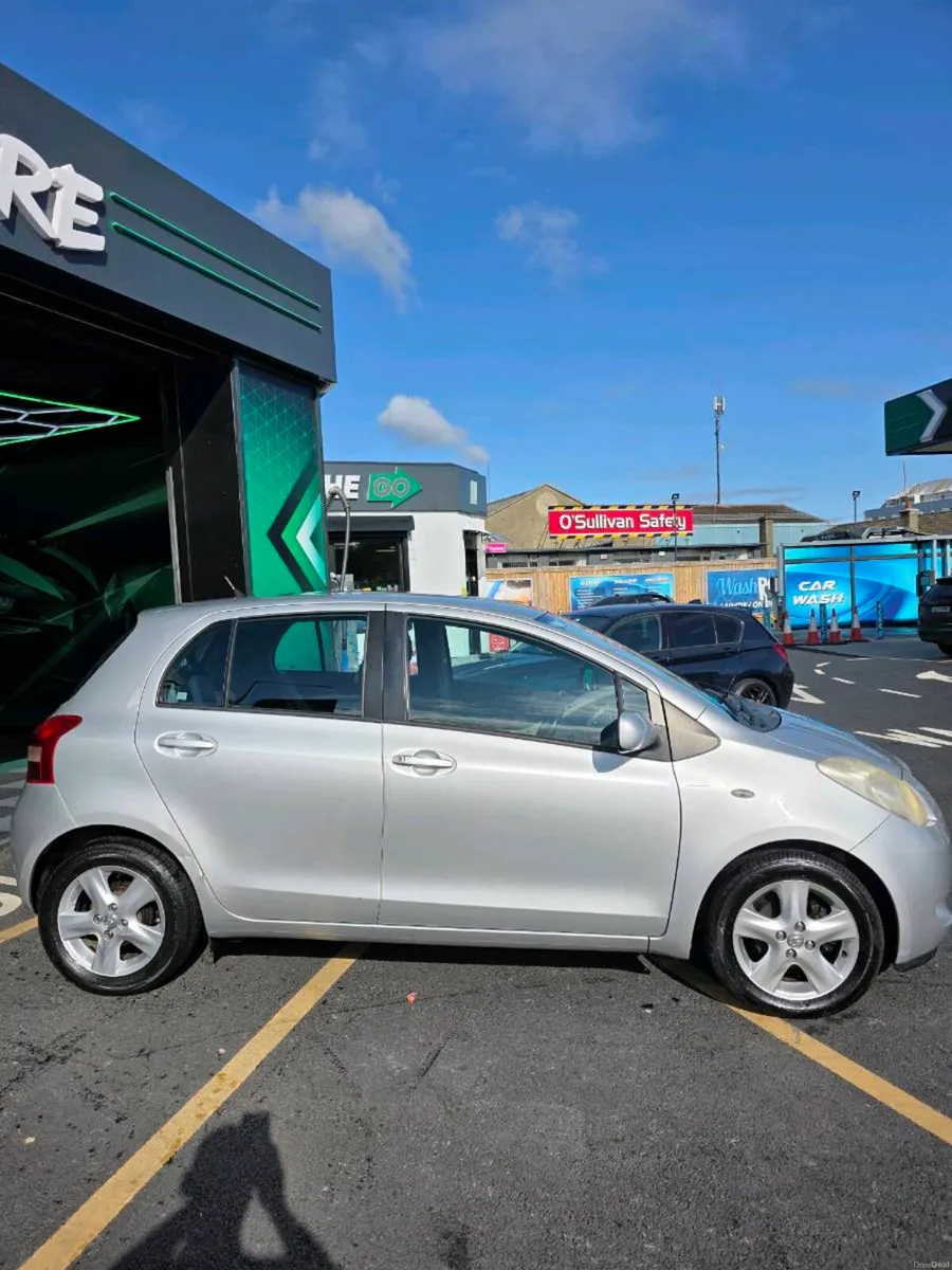 Toyota Yaris - Image 4