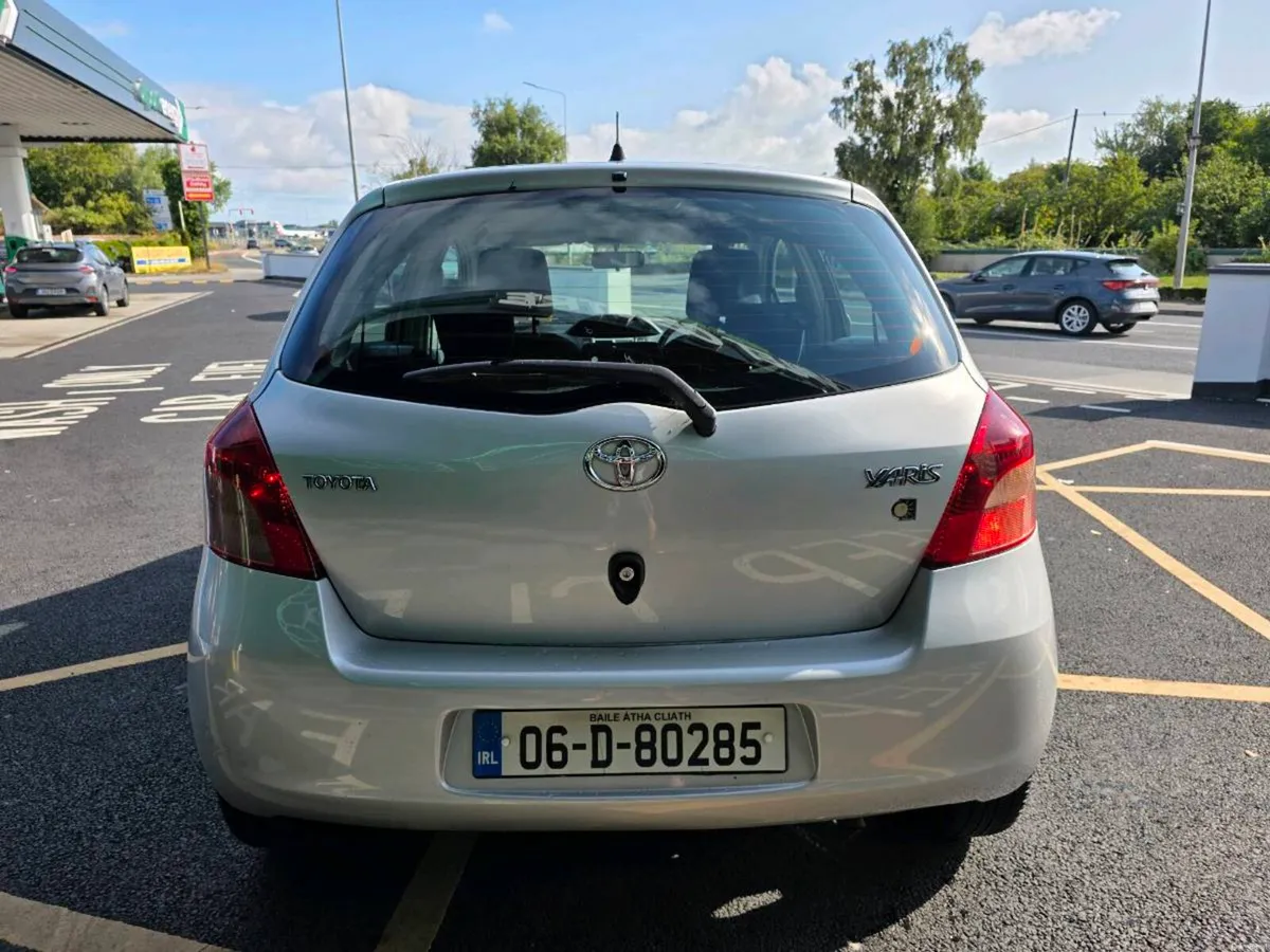 Toyota Yaris - Image 6