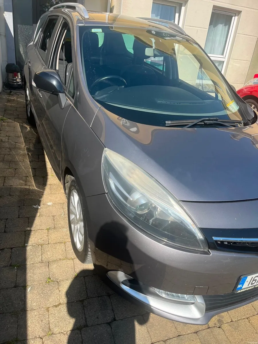 2016 Renault Grand Scenic 1.5 dCi Automatic 7 seat - Image 3